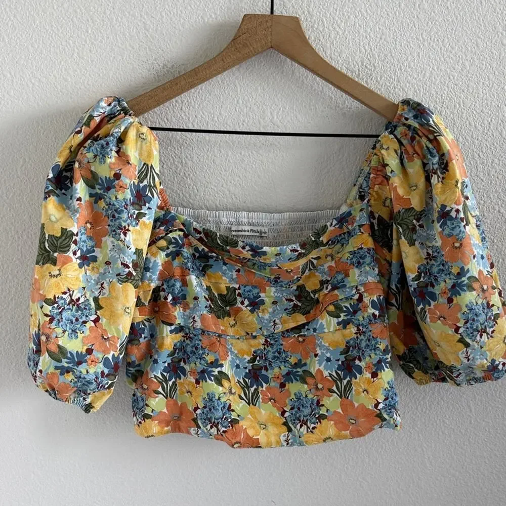 Abercrombie & Fitch Floral Puff Sleeve Blouse Back Smocking Large